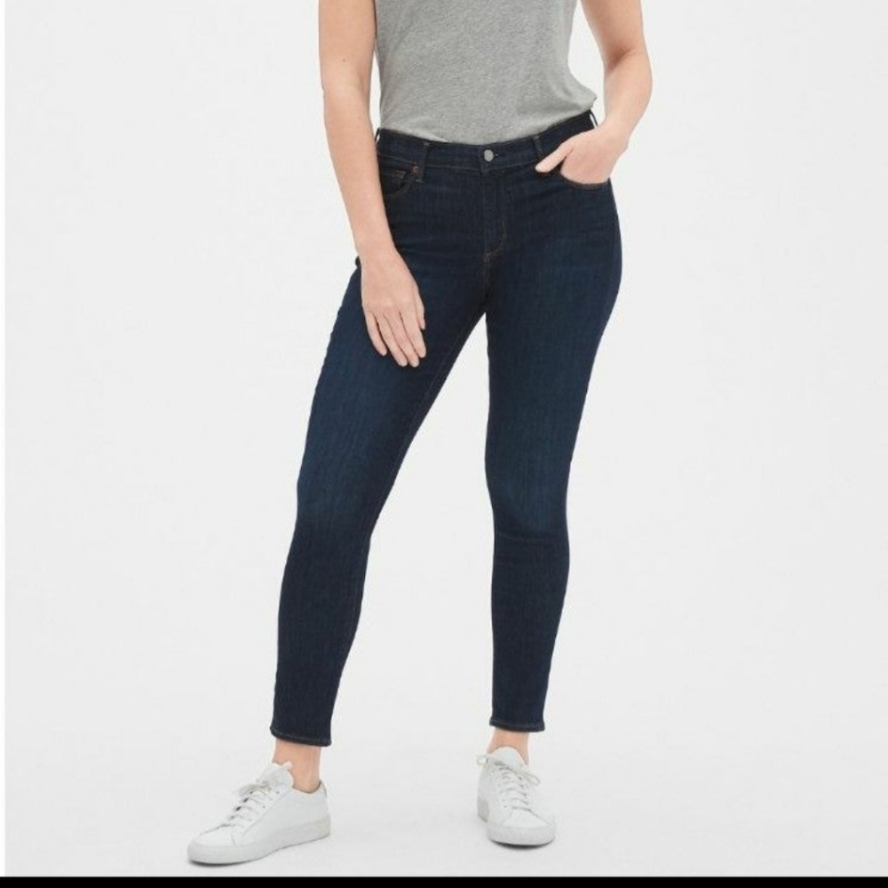 Gap True Skinny Jeans Size 29